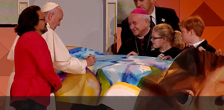 Pope Francis Signs Mural By Artist Cesar Viveros
